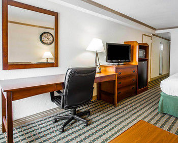 Ramada Hotel At The Birmingham Airport