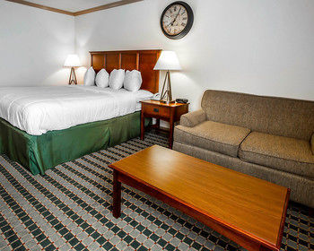 Ramada Hotel At The Birmingham Airport