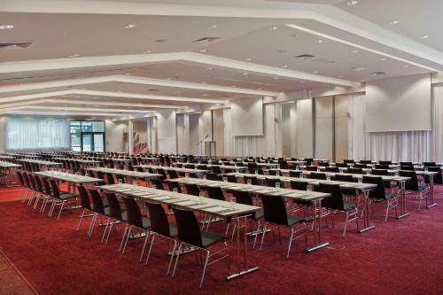 Radisson Blu Park Hotel Conference Center