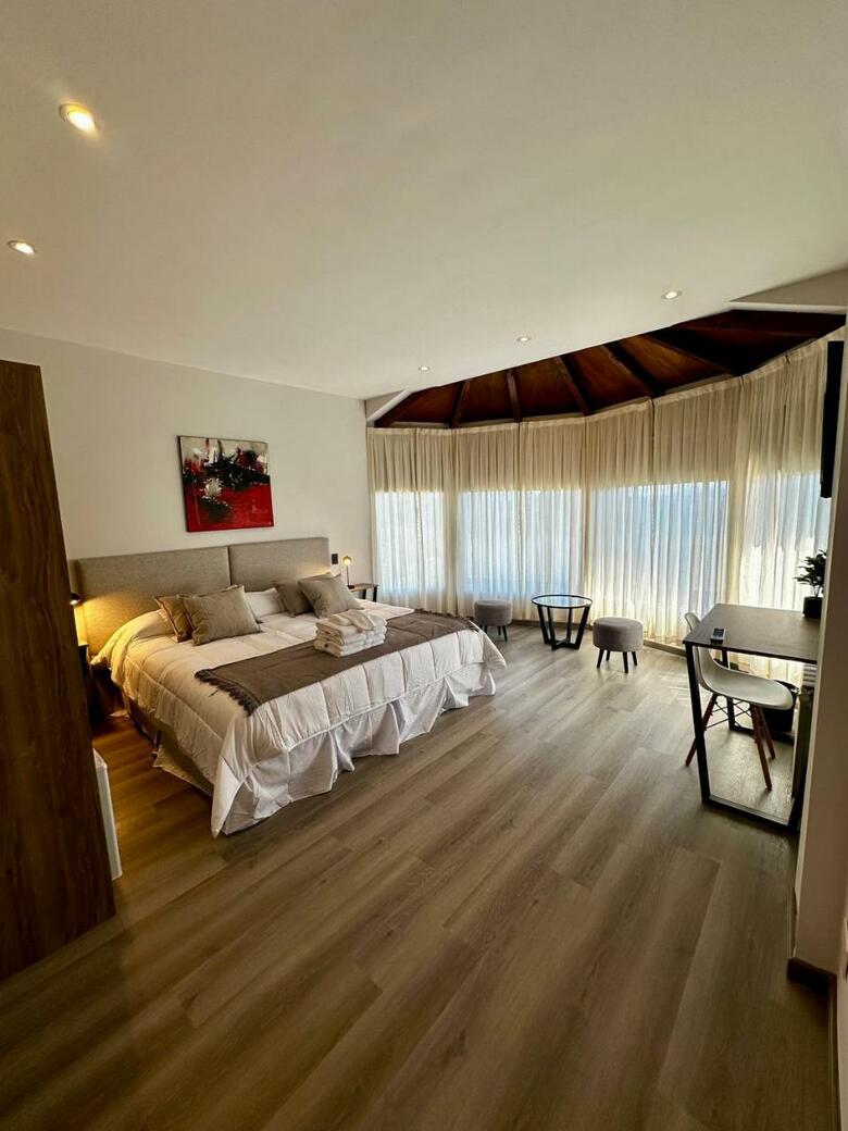 Nbh Lacus Boutique Hotel