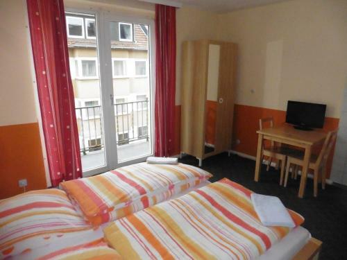 Hostal G�stehaus Grupello
