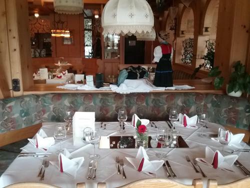 Hostal Gasthof Hirschen