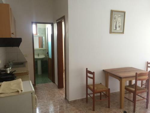Hostal Irini's Garden Hotel