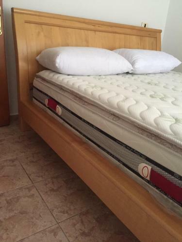 Hostal Irini's Garden Hotel