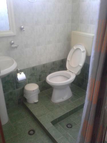 Hostal Irini's Garden Hotel