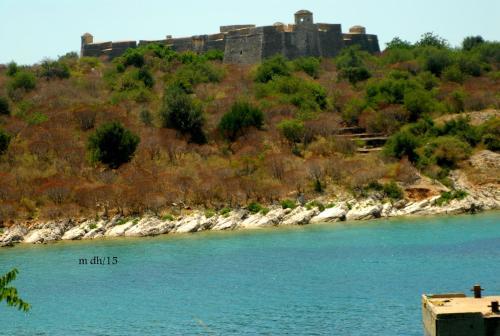 Stone Build Rooms Qeparo