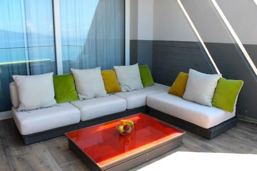 Aless Luxury Apartment