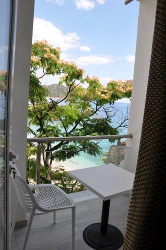 Hostal Guesthouse Riviera "xh&m"