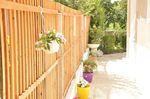 Hostal Guest House Cikaj