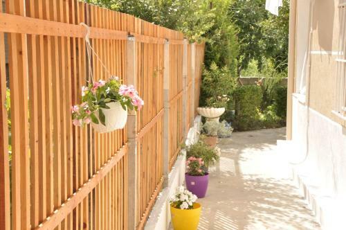 Hostal Guest House Cikaj