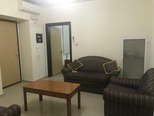 Apartamento Hoxha's House
