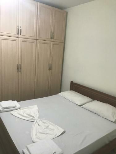 Apartamento Hoxha's House