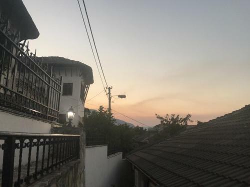 Apartamento Hoxha's House