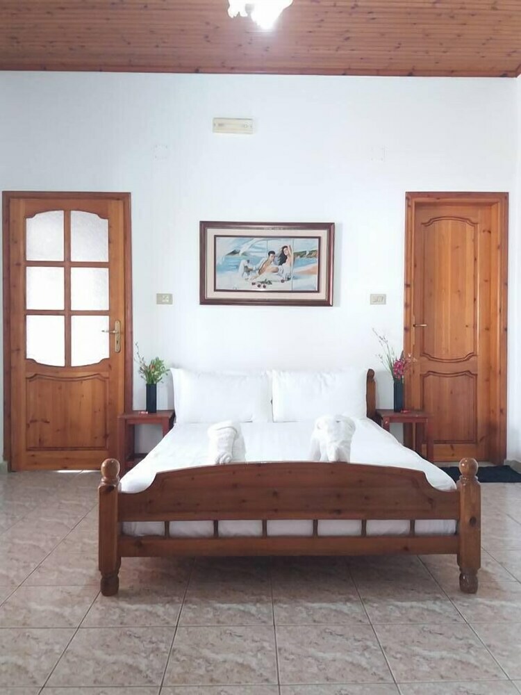 Hostal Sunset Guest House