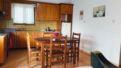 Hostal Karos Home