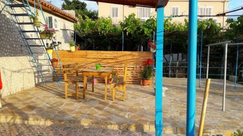 Hostal Karos Home