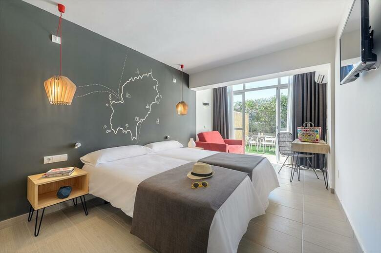Hotel Vibra Cala Tarida