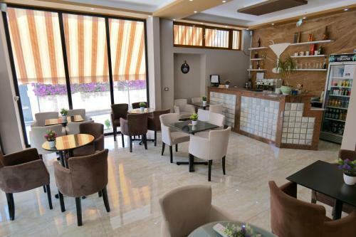 Apartamentos Hotel Adi-vera