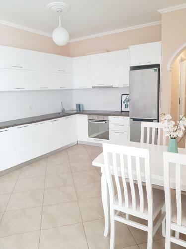 Blue Spacious Sea View Apartment