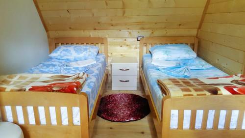 Hostal Guesthouse "gjin Thana"
