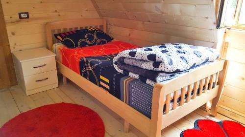 Hostal Guesthouse "gjin Thana"