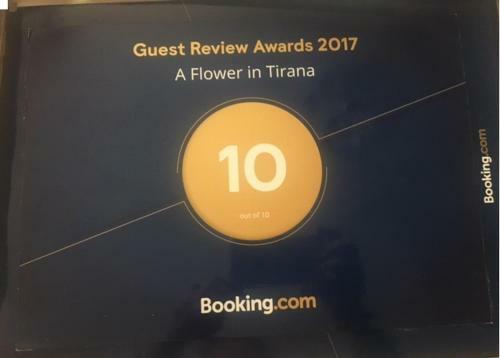 Apartamentos A Flower In Tirana