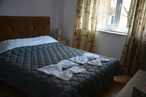 Apartamentos Omar Real Estate
