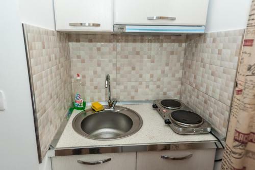 Apartamentos Omar Real Estate