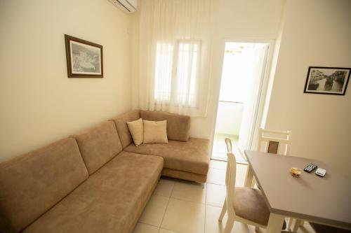 Velipoja Apartments