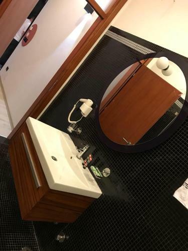 Icon Hotel
