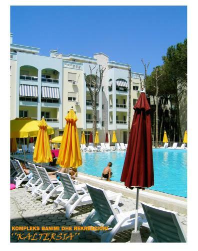 Arbi's Pool View Apartment