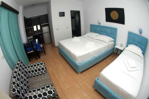 Kuburi Hotel