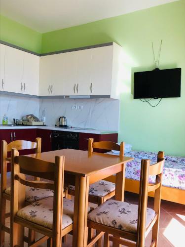 Hostal Mana Guesthouse