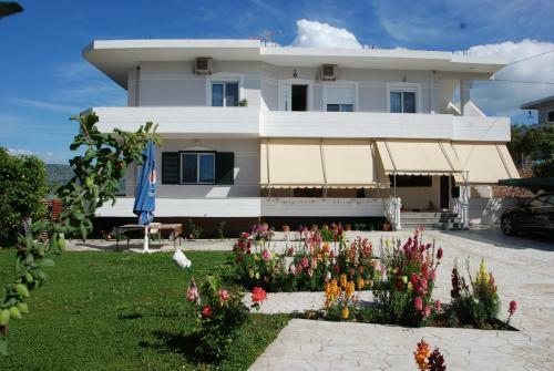 Hostal Merka Guesthouse