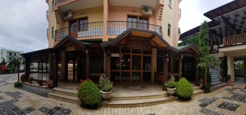 Hotel Kompleksi Jakaj