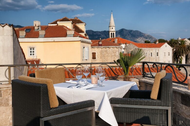 Astoria Hotel Budva - Montenegro