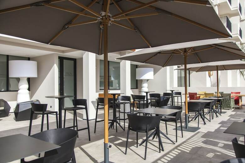 Apartamentos Confort Plaza