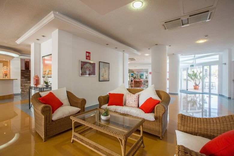 Coral Star Hotel & Apartments