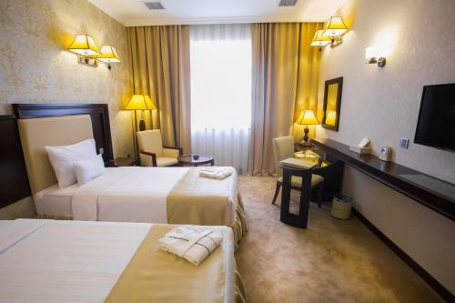 Hotel Emerald