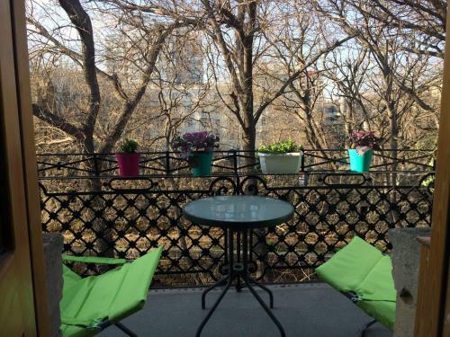 Old City Studio Apartment