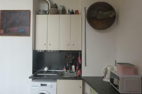 Old City Studio Apartment