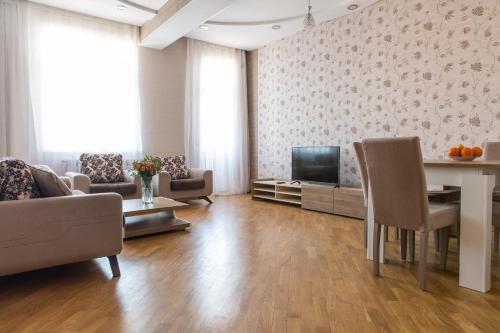 Exceptional Apartment On 14 Floor