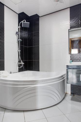 Exceptional Apartment On 14 Floor