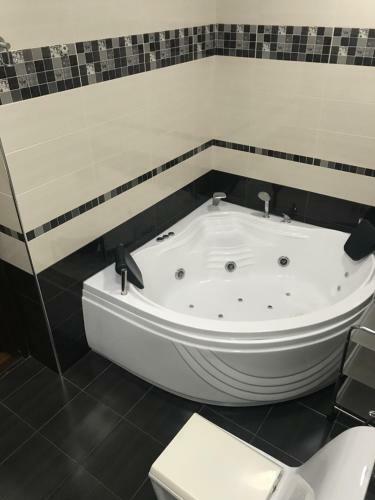 Apartament On Samed Vurgun Avenue