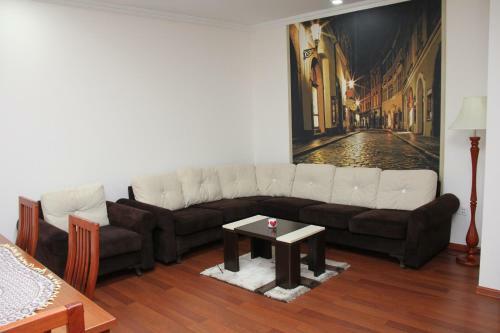 Old City Hotel & Apartments