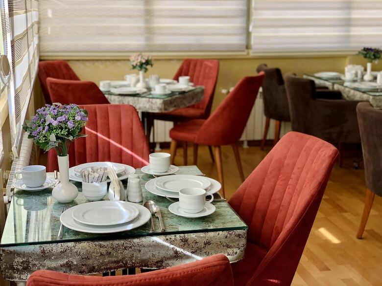 Clover Hotel Baku