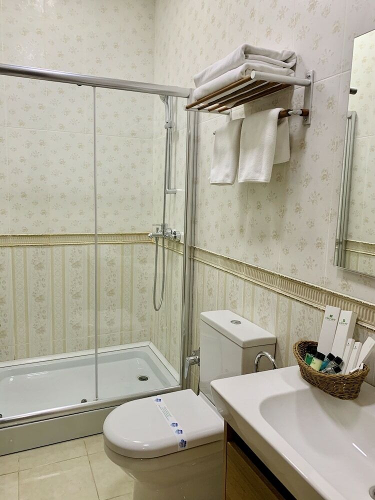 Clover Hotel Baku