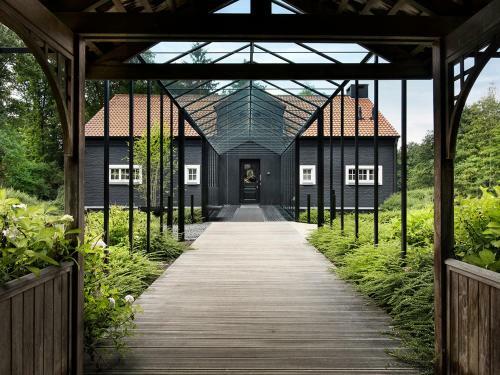Hotel Domaine La Butte Aux Bois