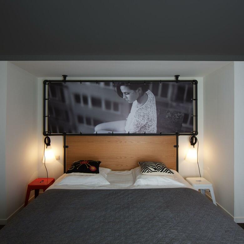 Zoom Hotel