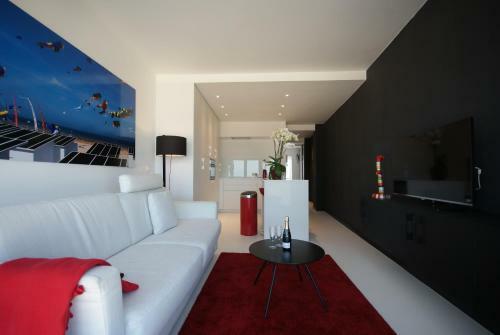 Luxe Apartment Filine
